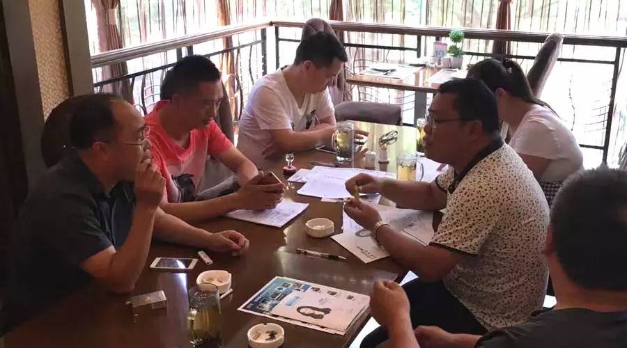 喜訊，湖南婁底毛總成功加盟藍炬星集成灶！