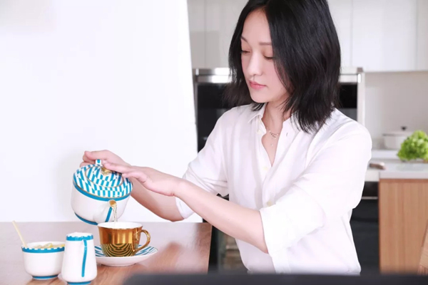 藍(lán)炬星集成灶品牌代言人&mdash;&mdash;周迅