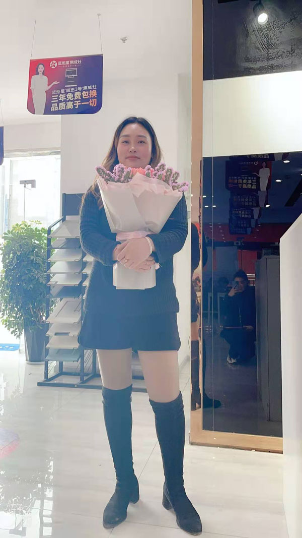 藍炬星總經(jīng)辦為各個部門在崗女職工送上暖心福利