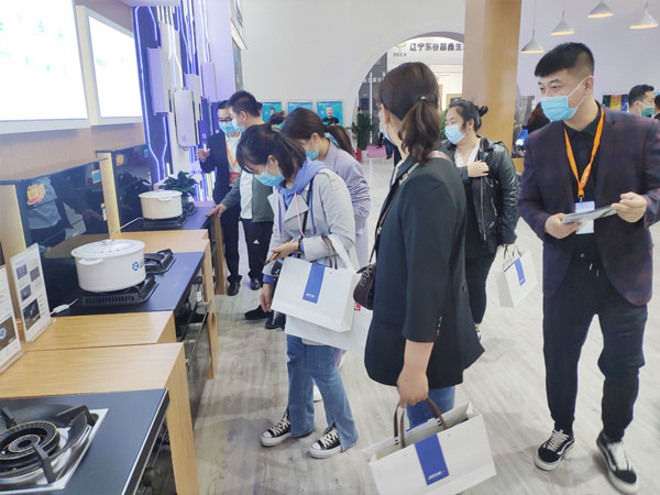 藍炬星集成灶帶來的新品陣容