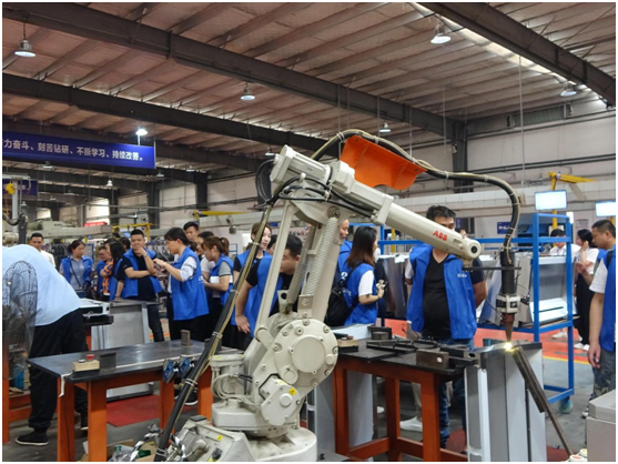 集成灶品牌加盟選擇藍炬星集成灶，抓住商機脫穎而出