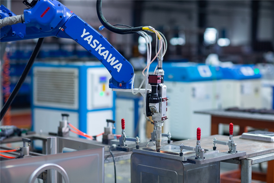 忙碌的日子，藍炬星蒸烤炸集成灶高效解鎖多道美食