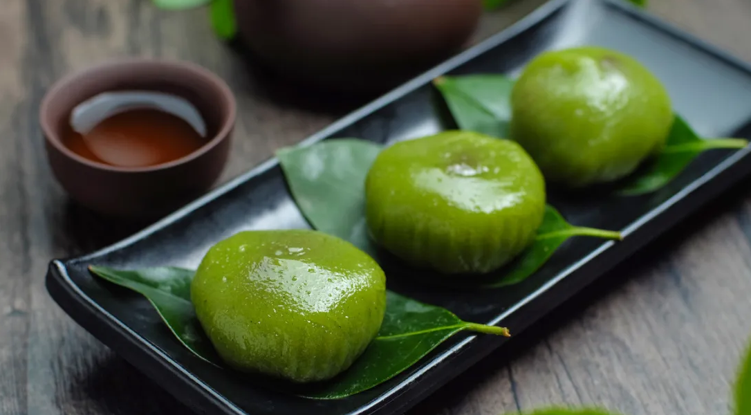 藍(lán)炬星蒸烤集成灶美味青團(tuán)